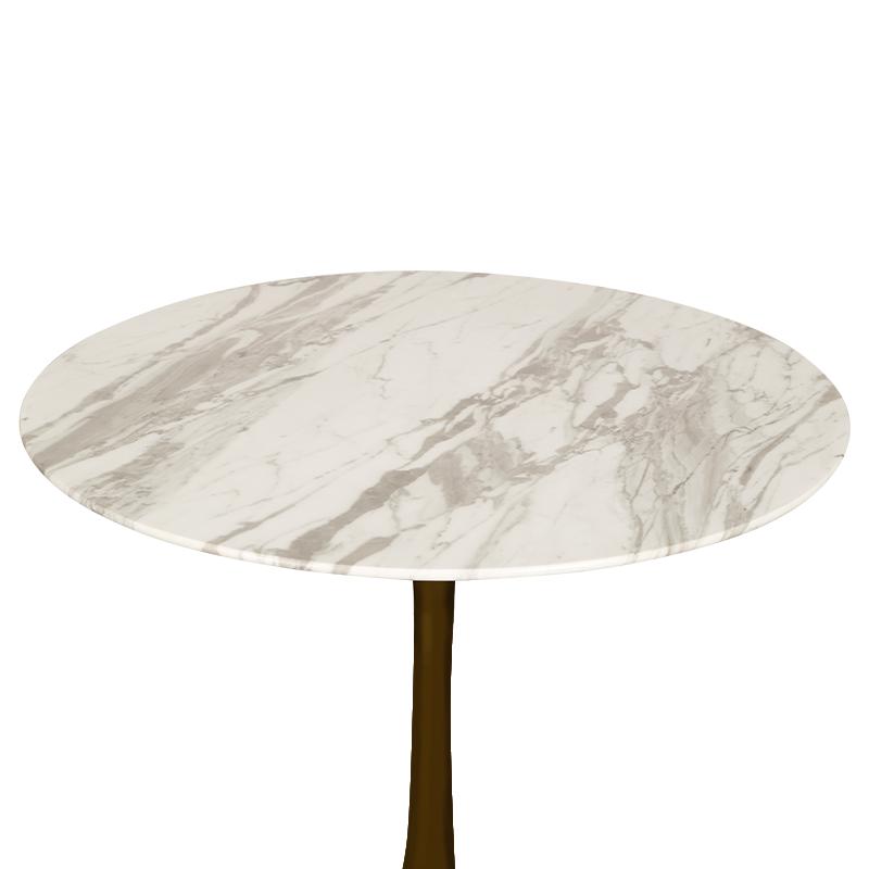 Бар маса Деяна